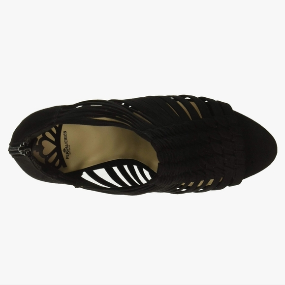 *NEW* Fergalicious Tinker Pump - Black Strappy Stilletto, Sz. 5 - Picture 3 of 6